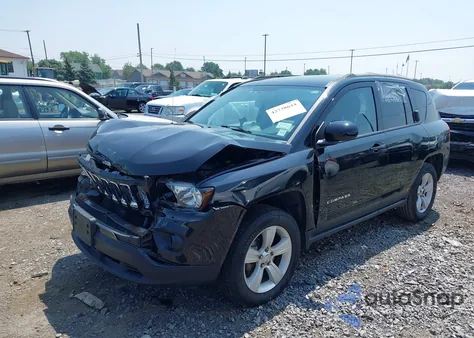 2017 Jeep Compass Latitude 4X4 из США, поврежденный, VIN 1C4NJDEB7HD205288